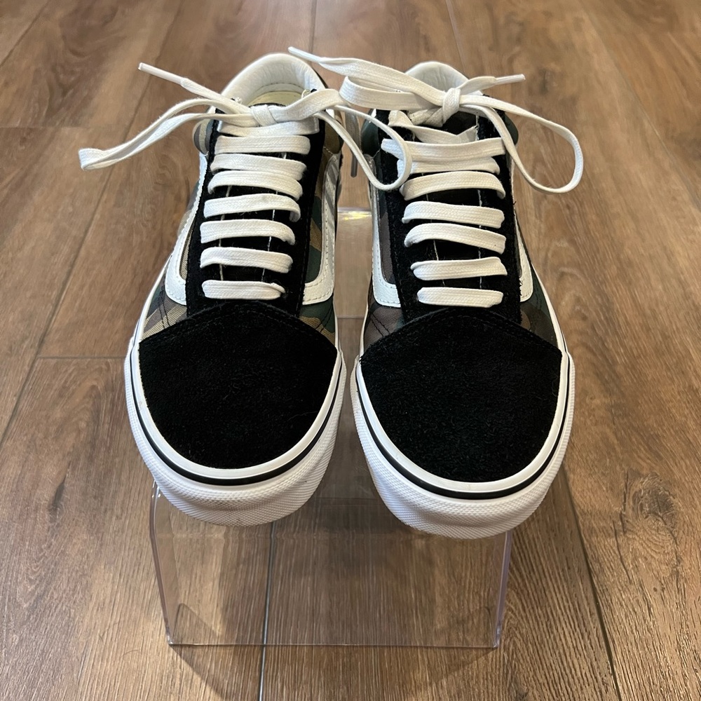 VANS Old Skool Shoe - Camo Print. Size W8/M6.5